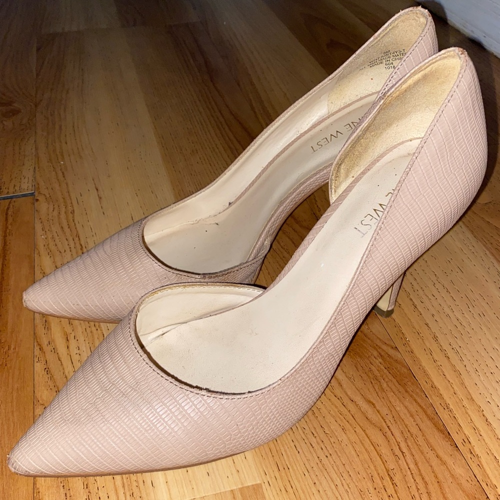 Nine West Nude Textured Pointed-Toe Heels - Size